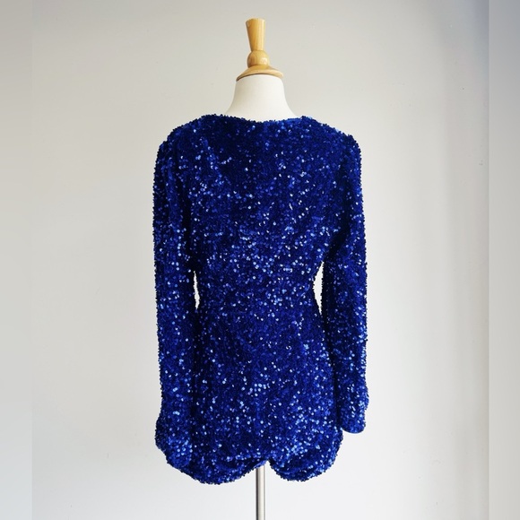 UNIQUE 21 Surplice Neck Bell Sleeve Blue Sequin Romper M - Picture 5 of 10